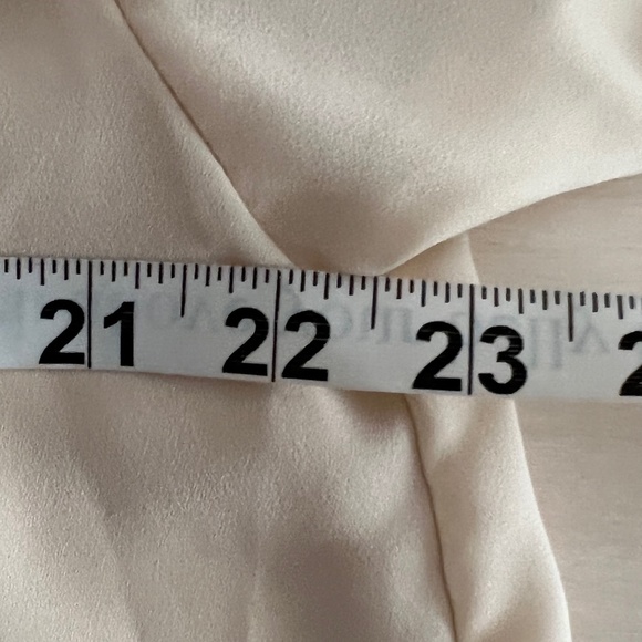 NWOT Zara Beige Button Up Blouse Size Small - Picture 11 of 11